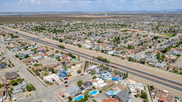 4404 LOMA DE ORO Drive, El Paso, TX 79934