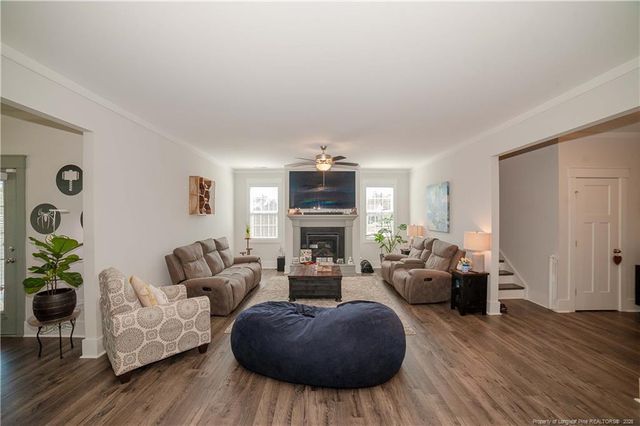 1537 Creekwood Road, Hope Mills, NC 28348