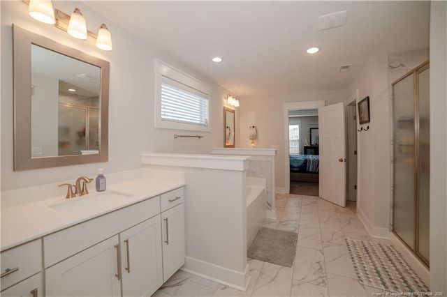 1537 Creekwood Road, Hope Mills, NC 28348