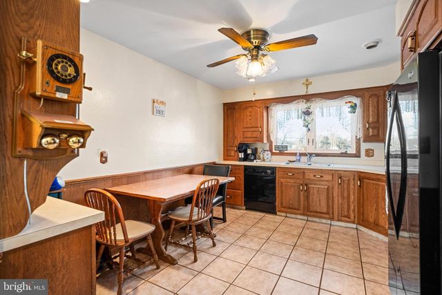 192 HENDRICKS AVE, Vineland, NJ 08360