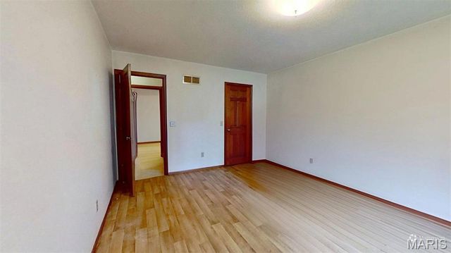 3877 Highway D, Defiance, MO 63341