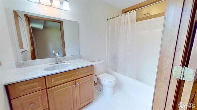 3877 Highway D, Defiance, MO 63341