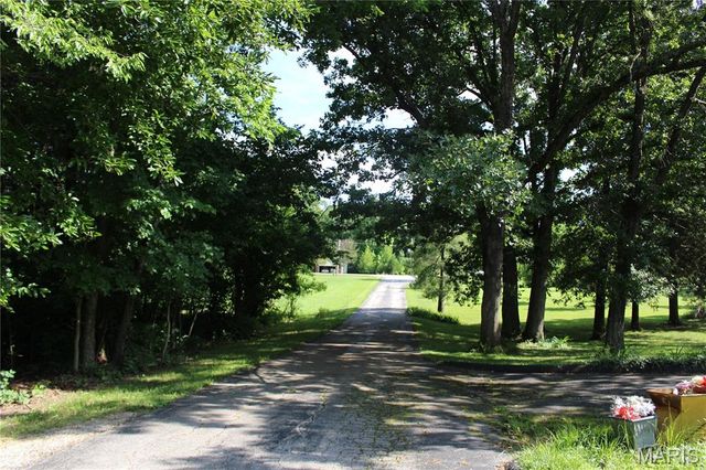 3877 Highway D, Defiance, MO 63341
