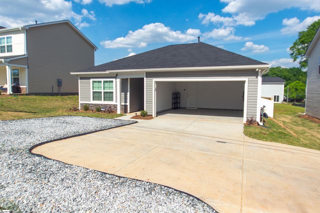 1014 S Welcome Road, Greenville, SC 29611