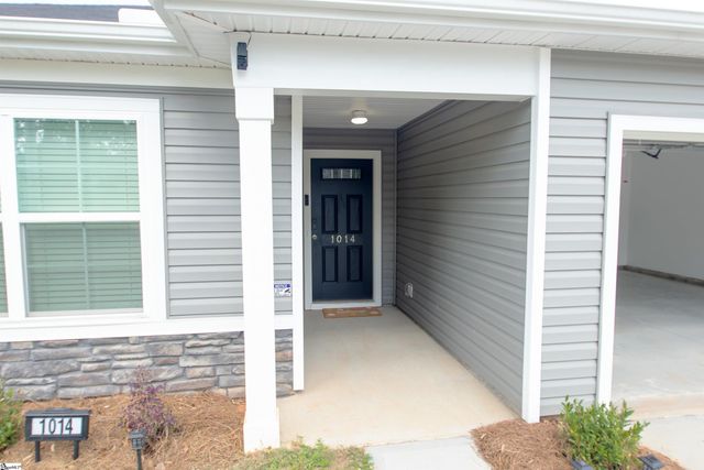 1014 S Welcome Road, Greenville, SC 29611