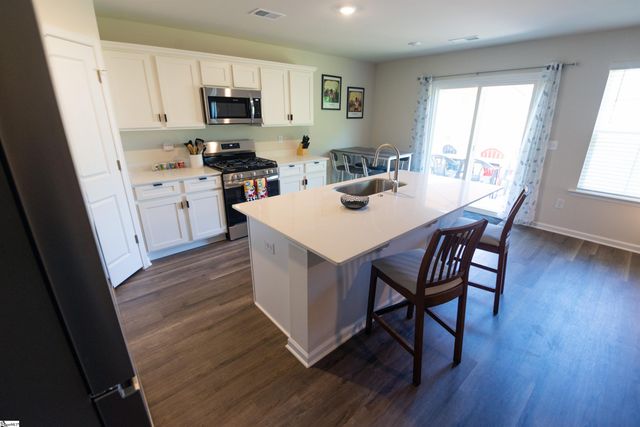 1014 S Welcome Road, Greenville, SC 29611