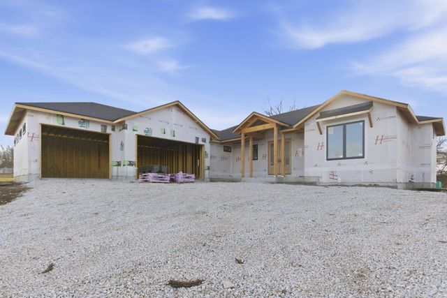 2930 E Kemmling Lane, Springfield, MO 65804