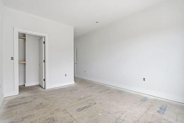 2930 E Kemmling Lane, Springfield, MO 65804