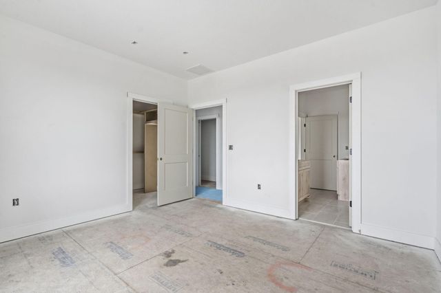 2930 E Kemmling Lane, Springfield, MO 65804