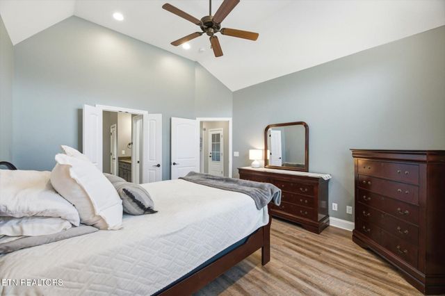206 Zion Cove Lane, Englewood, TN 37329