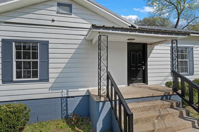 1203 Peterson Rd., Kilgore, TX 75662