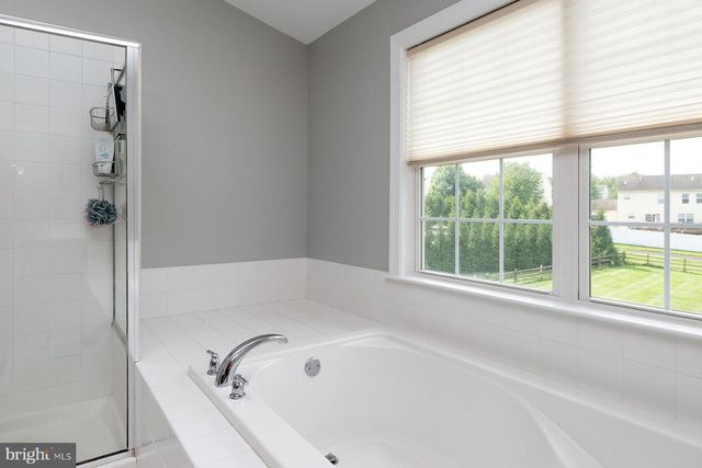 962 HAMPTON RD, Collegeville, PA 19426