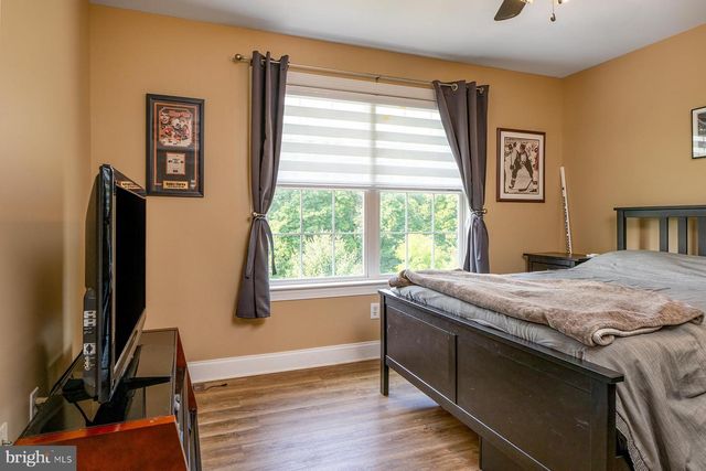 962 HAMPTON RD, Collegeville, PA 19426