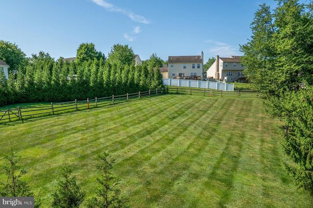 962 HAMPTON RD, Collegeville, PA 19426