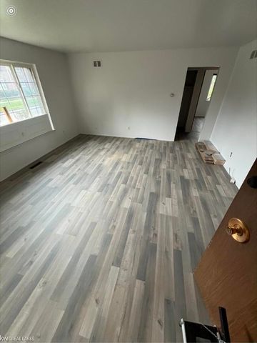 25325 Shiawassee Circle 103, Southfield, MI 48033