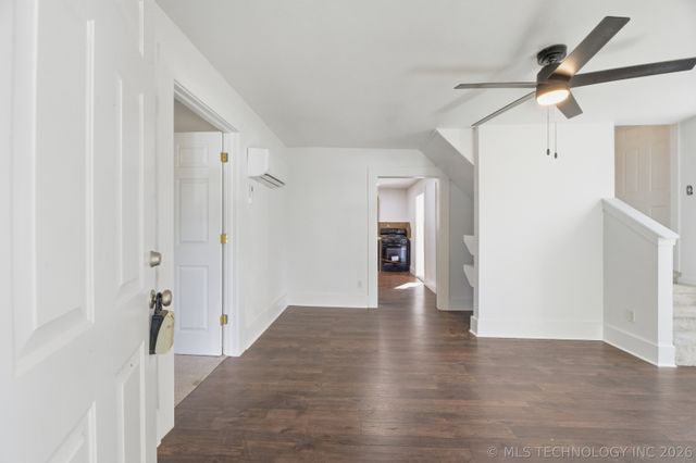 611 N Division Street, Cleveland, OK 74020