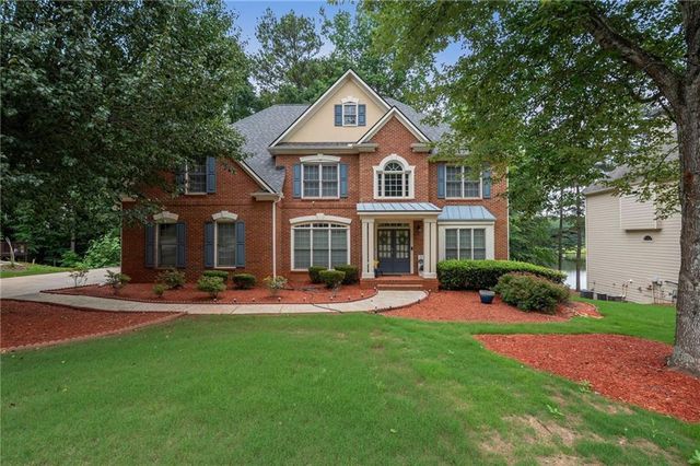7220 Glen Cove Lane, Stone Mountain, GA 30087