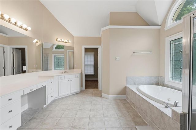 7220 Glen Cove Lane, Stone Mountain, GA 30087