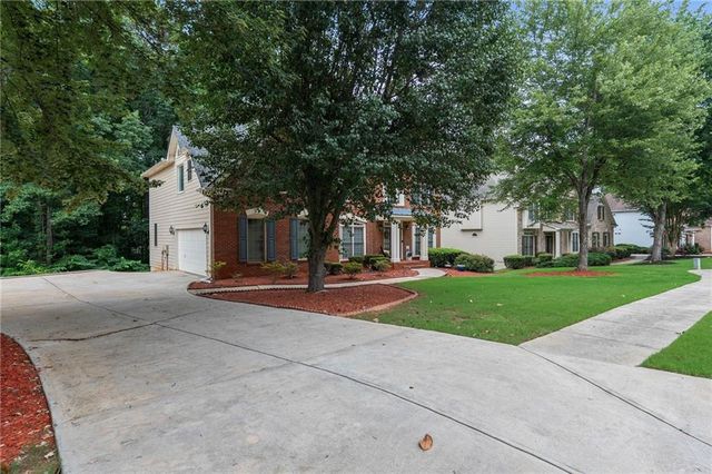 7220 Glen Cove Lane, Stone Mountain, GA 30087