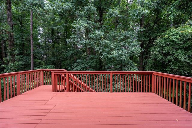 7220 Glen Cove Lane, Stone Mountain, GA 30087