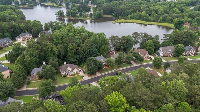 7220 Glen Cove Lane, Stone Mountain, GA 30087