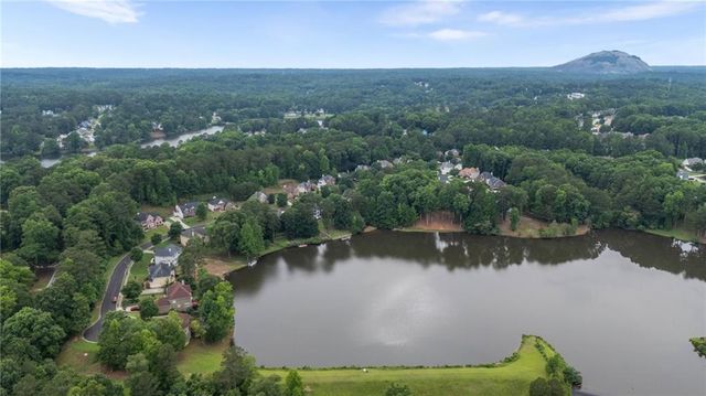 7220 Glen Cove Lane, Stone Mountain, GA 30087