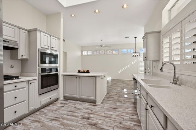21010 N LIMOUSINE Drive, Sun City West, AZ 85375