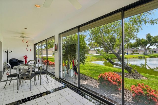 3646 GLENEAGLE DRIVE 10B, Sarasota, FL 34238