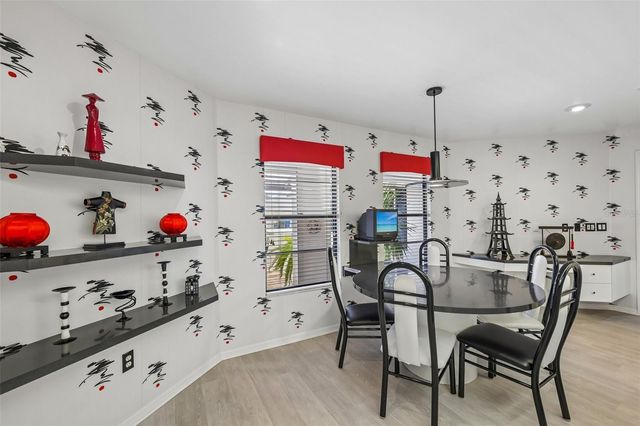 3646 GLENEAGLE DRIVE 10B, Sarasota, FL 34238