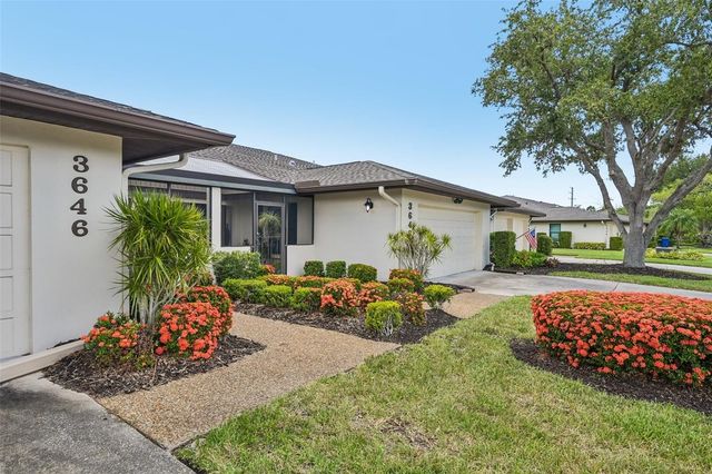 3646 GLENEAGLE DRIVE 10B, Sarasota, FL 34238