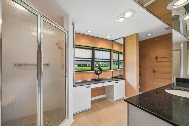 3646 GLENEAGLE DRIVE 10B, Sarasota, FL 34238