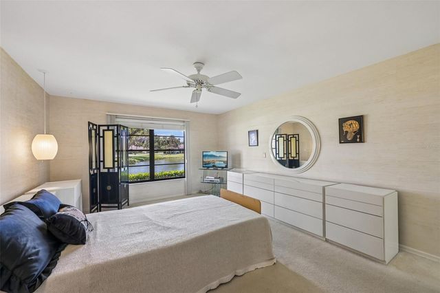 3646 GLENEAGLE DRIVE 10B, Sarasota, FL 34238