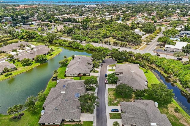 3646 GLENEAGLE DRIVE 10B, Sarasota, FL 34238