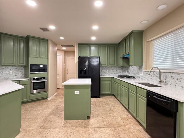 10013 Valona DR, Austin, TX 78717