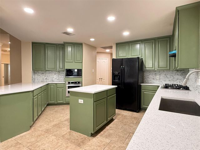 10013 Valona DR, Austin, TX 78717