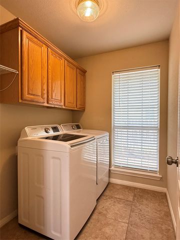 10013 Valona DR, Austin, TX 78717