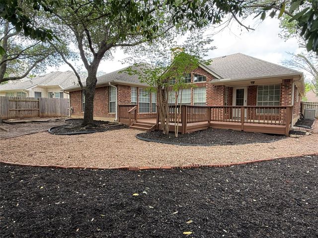 10013 Valona DR, Austin, TX 78717