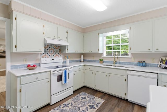 300 Ark Lane, Petal, MS 39465