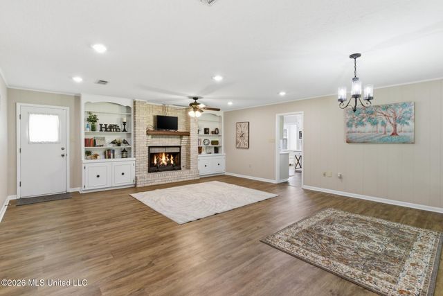 300 Ark Lane, Petal, MS 39465