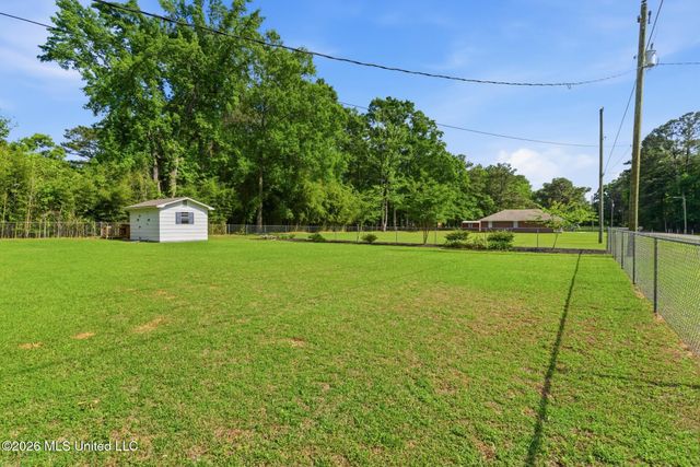 300 Ark Lane, Petal, MS 39465