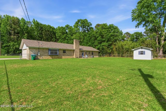 300 Ark Lane, Petal, MS 39465