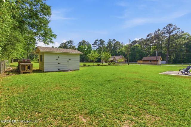 300 Ark Lane, Petal, MS 39465