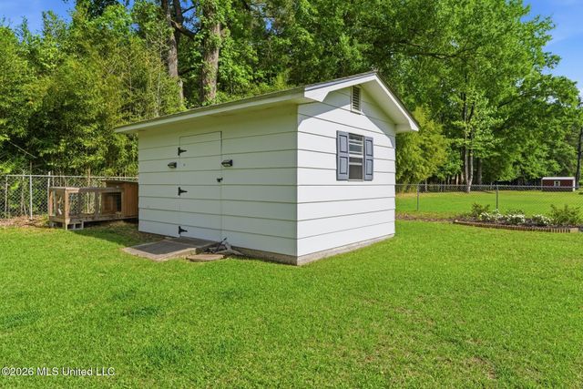300 Ark Lane, Petal, MS 39465