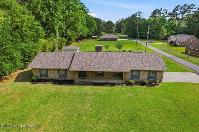 300 Ark Lane, Petal, MS 39465