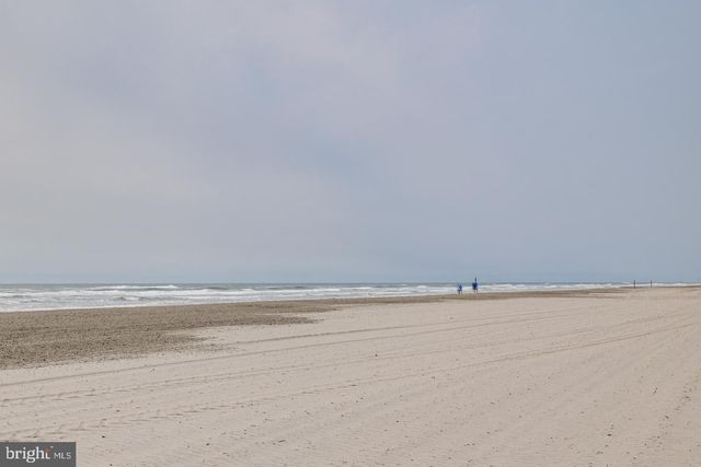 222 E BURK AVE #5, Wildwood, NJ 08260