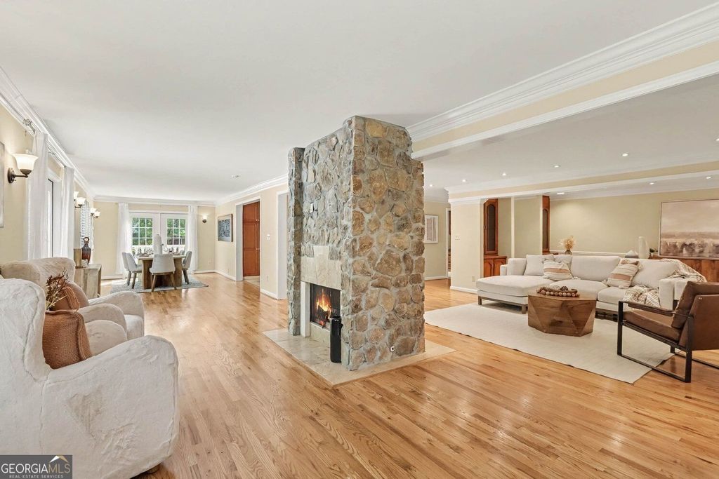 2818 Cravey Trail NE, Atlanta, GA 30345 — photo 4
