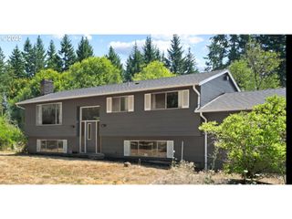13706 S CARUS Rd, Oregon City, OR 97045
