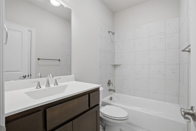 309 Lacey Oak Lane, Wylie, TX 75098