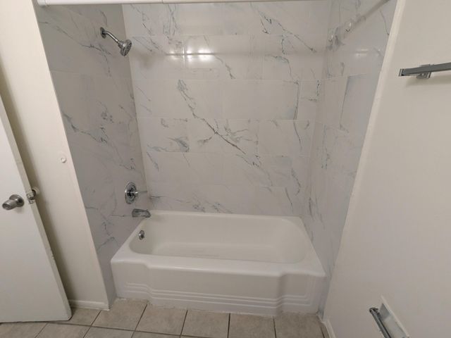 521 Palomas Drive SE, Albuquerque, NM 87108