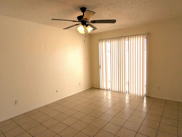 521 Palomas Drive SE, Albuquerque, NM 87108